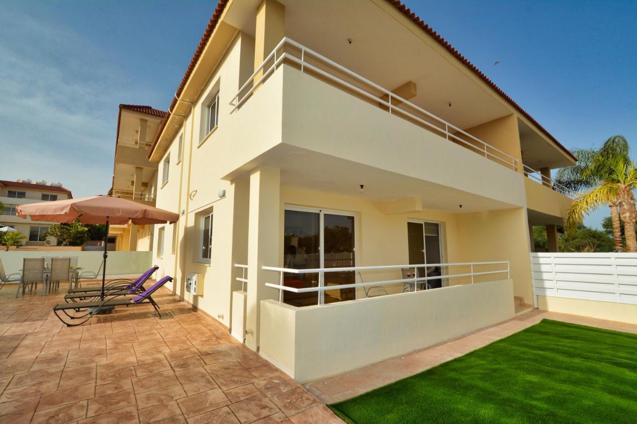 Nissi Martha Apartment Agia Napa Buitenkant foto