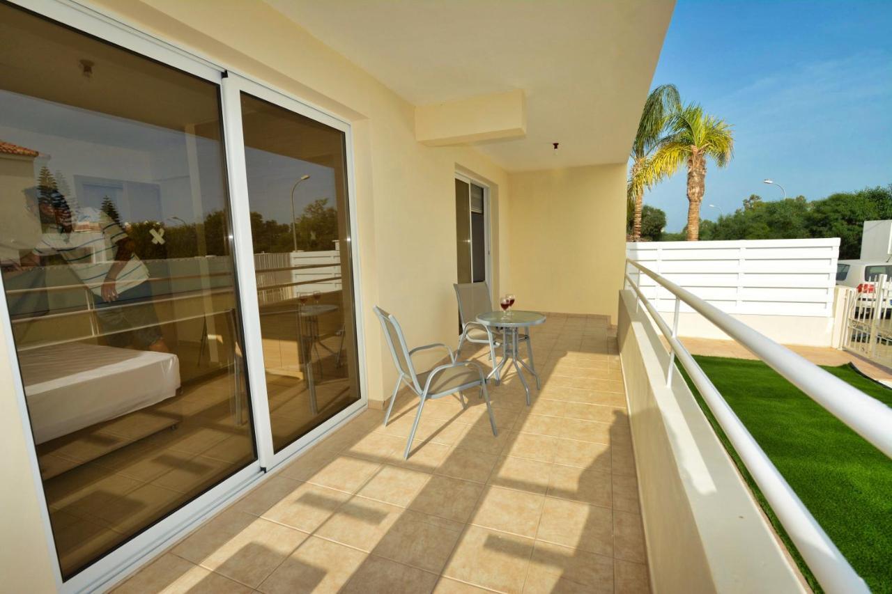 Nissi Martha Apartment Agia Napa Buitenkant foto