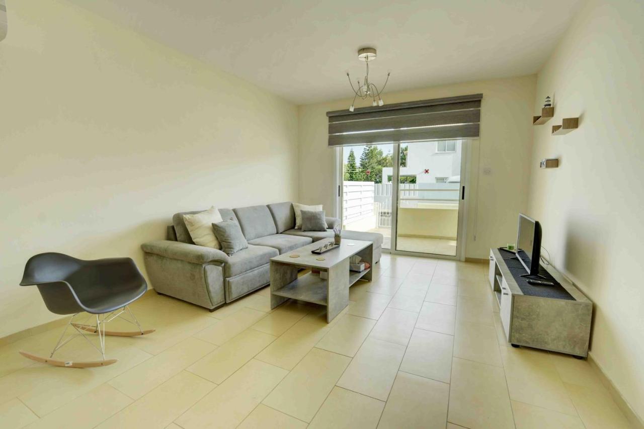 Nissi Martha Apartment Agia Napa Buitenkant foto